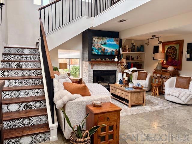 3275 Maezel Ln, Carlsbad CA: https://media.crmls.org/mediaz/35a0cd3b-d1a5-4107-a964-d1953ff5b871.jpg