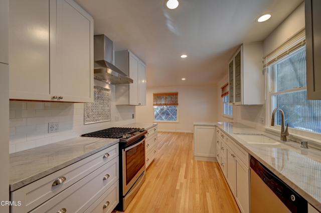 Detail Gallery Image 5 of 22 For 530 Mesa Lila Rd, Glendale,  CA 91208 - 3 Beds | 2 Baths