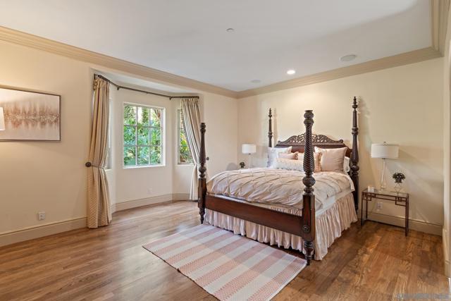 16356 Rambla De Las Flores, Rancho Santa Fe CA: https://media.crmls.org/mediaz/35a174c9-c55c-4f4b-967f-0b9915cd8aba.jpg