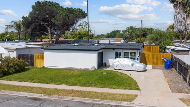 6252 Lake Albano Avenue, San Diego CA: https://media.crmls.org/mediaz/35a17e97-e780-434c-bd2c-850e0f1ac700.jpg