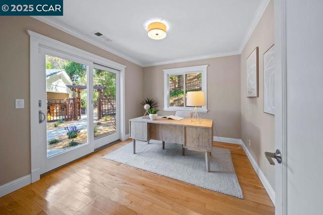 921 Foye Drive, Lafayette CA: https://media.crmls.org/mediaz/35a1a033-c52d-4f21-a549-ce4a5dca432e.jpg