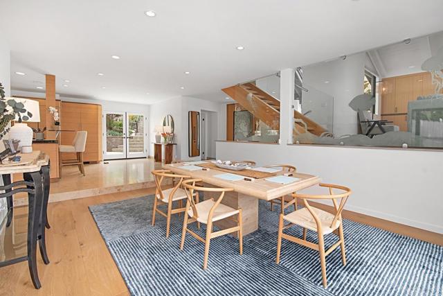 2127 Heather Ln, Del Mar CA: https://media.crmls.org/mediaz/35a1ede0-0648-44c8-940c-f3ad726c600e.jpg