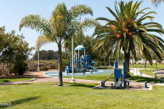 Detail Gallery Image 39 of 45 For 1323 Bayside Cir, Oxnard,  CA 93035 - 3 Beds | 2/1 Baths