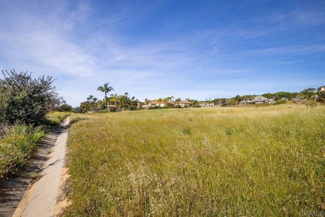 Detail Gallery Image 8 of 17 For 1009 Corte Barroso, Camarillo,  CA 93010 - – Beds | – Baths