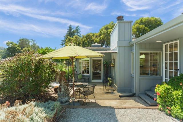 4711 Old San Jose Road, Soquel CA: https://media.crmls.org/mediaz/35a544e6-466d-4081-8b3b-0d70e594c17c.jpg