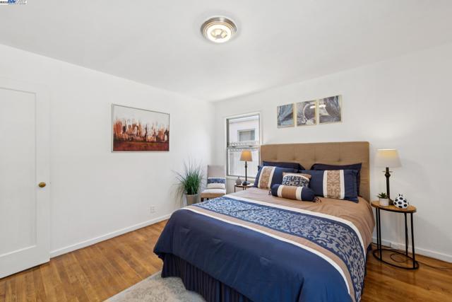 14886 Wake Ave, San Leandro CA: https://media.crmls.org/mediaz/35a65796-e274-4df3-9015-15e13cc0aa70.jpg