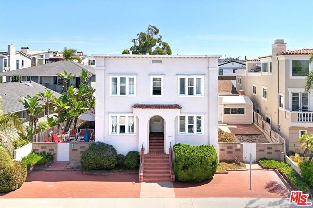 1644 Monterey Boulevard, Hermosa Beach, California 90254, 0 ,Residential Income,Sold,Monterey,0,26978035