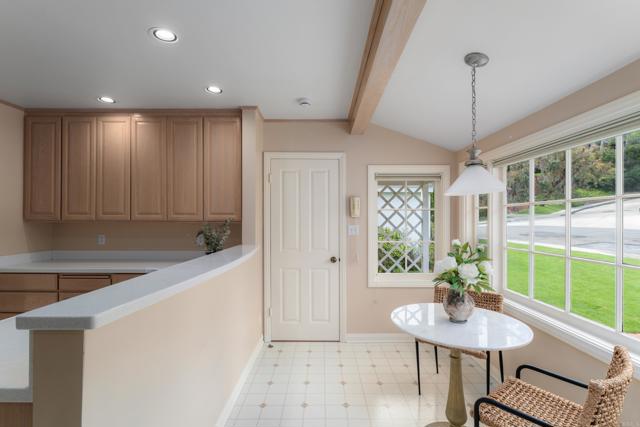 6018 Folsom Drive, La Jolla CA: https://media.crmls.org/mediaz/35a801b0-1d56-41f2-8e18-60e2c3b2676a.jpg