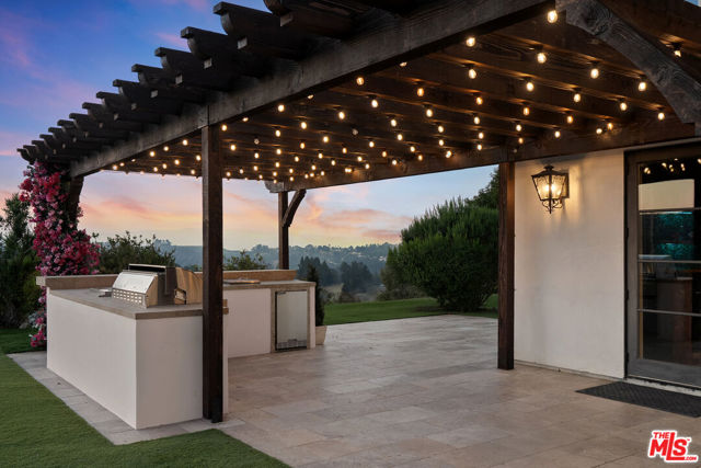 1650 Luse Tank Road, Topanga CA: https://media.crmls.org/mediaz/35a82915-355a-4cbe-8219-4a7cdc359ae6.jpg