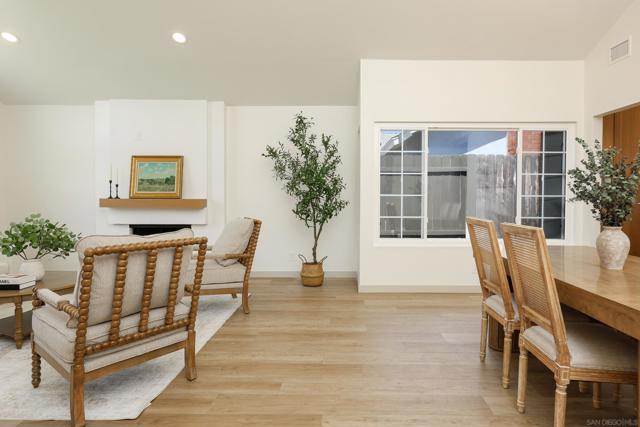11323 Trebol St, San Diego CA: https://media.crmls.org/mediaz/35a86737-060c-4834-af8c-953c109e46cc.jpg