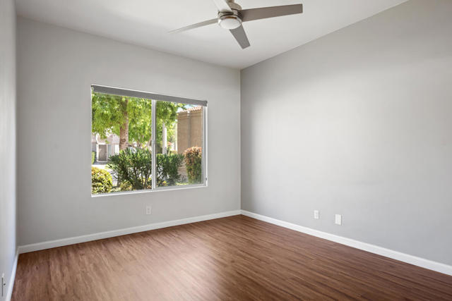 48211 Vista De Nopal, La Quinta CA: https://media.crmls.org/mediaz/35a8ca36-d634-4b15-93cb-766006dbcbe3.jpg