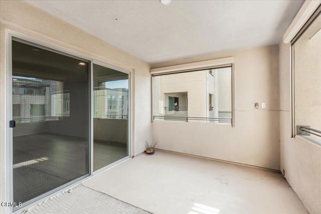 Detail Gallery Image 23 of 45 For 2830 Wagon Wheel Rd #304,  Oxnard,  CA 93036 - 4 Beds | 2/1 Baths