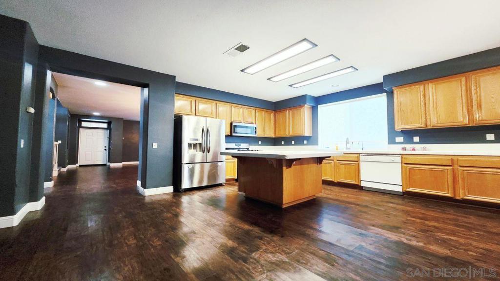 MLS #250045017SD image #28