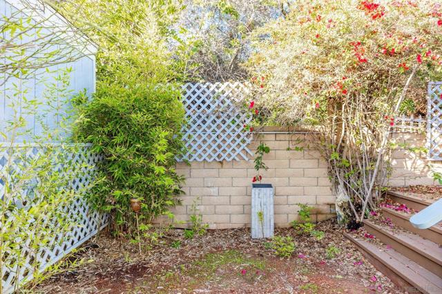 7004 San Bartolo, Carlsbad CA: https://media.crmls.org/mediaz/35ad044b-51ca-44c3-9583-fe8b181fd041.jpg