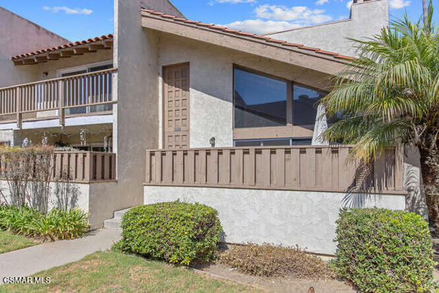 2621 Harbor Boulevard, Ventura CA: https://media.crmls.org/mediaz/35ad08ee-612a-4149-9c2f-8e2107f67496.jpg