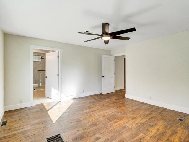 38525 Desert Greens E Drive, Palm Desert CA: https://media.crmls.org/mediaz/35ad2dc4-8afd-4059-b12b-d2b1ad0c0acb.jpg