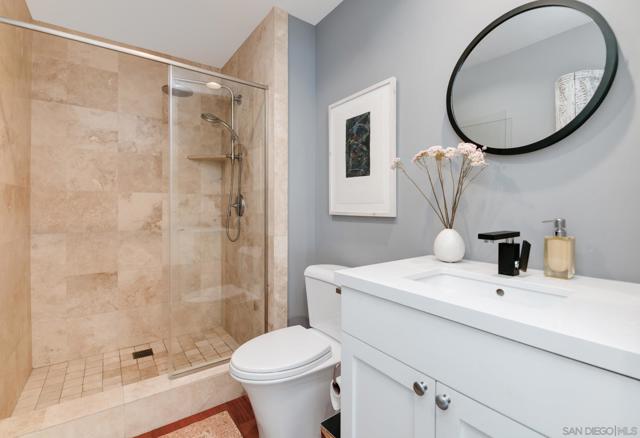 2500 6Th Ave, San Diego CA: https://media.crmls.org/mediaz/35add53b-c5ca-4733-92e7-081aace48804.jpg