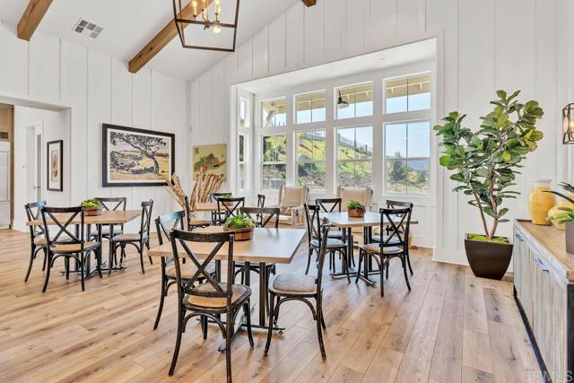 35805 E Shetland Hls, Fallbrook CA: https://media.crmls.org/mediaz/35ade632-4e6c-4671-aa16-6a53ff46b0f4.jpg