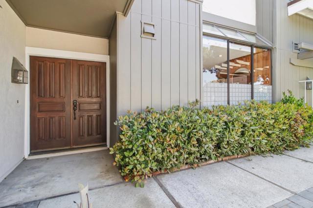 1 Spinnaker Place, Redwood City CA: https://media.crmls.org/mediaz/35ae00ef-9617-40b1-bda8-1df5bed9b6d5.jpg