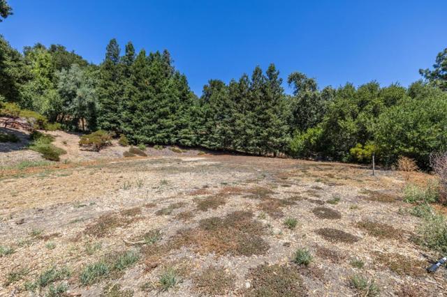 941 High Road, Woodside CA: https://media.crmls.org/mediaz/35af0d71-26fb-4558-a56a-94479fd9c06b.jpg