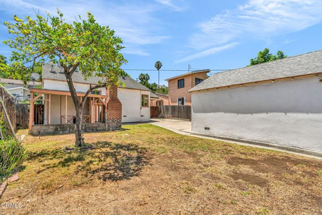 4127 Scandia Way, Los Angeles CA: https://media.crmls.org/mediaz/35af4508-7802-4342-a812-ad7b8b6f891f.jpg