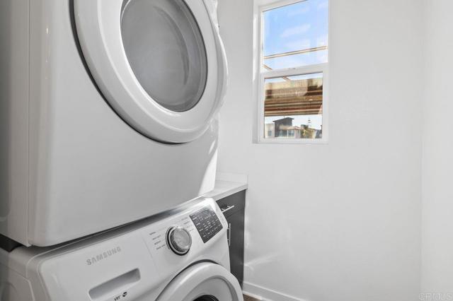 Detail Gallery Image 22 of 34 For 2080 Tango Loop #1,  Chula Vista,  CA 91915 - 4 Beds | 2/1 Baths