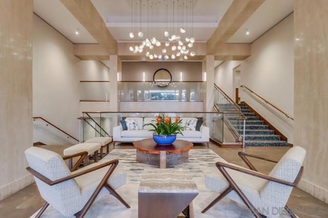 1720 Avenida Del Mundo, Coronado CA: https://media.crmls.org/mediaz/35b08c3c-0e92-4ff2-a0d3-9cc27633296f.jpg