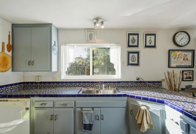 Detail Gallery Image 6 of 27 For 1038 8th St, Imperial Beach,  CA 91932 - 4 Beds | 2/1 Baths