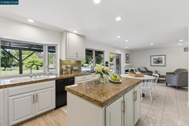 800 El Capitan Drive, Danville, California 94526, 4 Bedrooms Bedrooms, ,2 BathroomsBathrooms,Single Family Residence,For Sale,El Capitan Drive,41112507