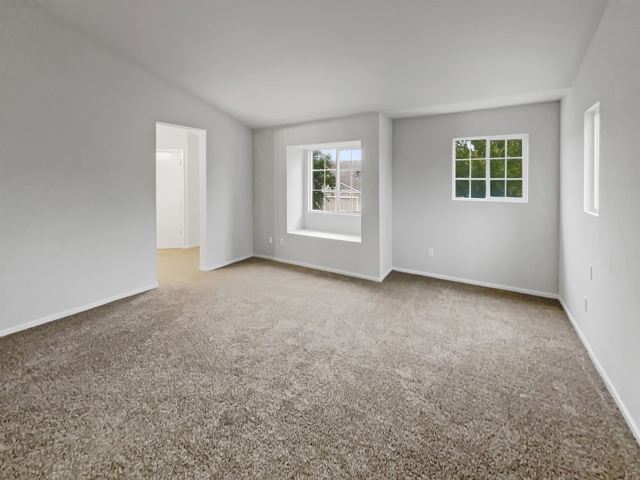 4455 Meadow Valley Cir, Fairfield CA: https://media.crmls.org/mediaz/35b319da-7c1c-439d-8869-d3669609a879.jpg
