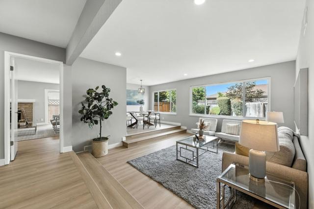 387 Menhaden Court, Foster City CA: https://media.crmls.org/mediaz/35b38cf1-856d-49c4-965d-48ff40116599.jpg