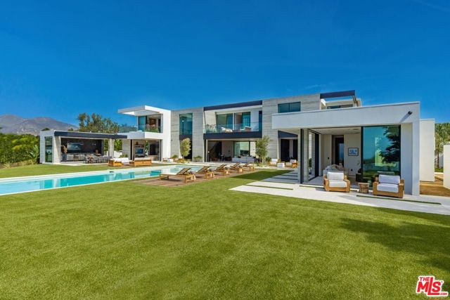 Image 25 of 41 For 6889 Dume Drive