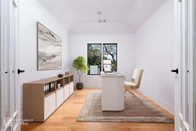 333 Raymundo Drive, Woodside CA: https://media.crmls.org/mediaz/35b4503c-32e6-43c7-a02c-b3b4196d9f29.jpg