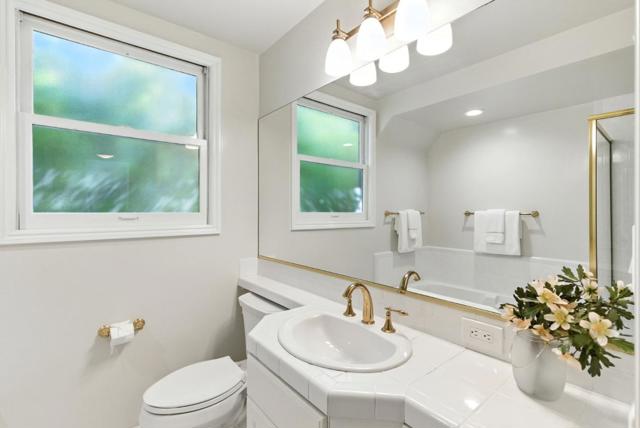 513 Castilian Way, San Mateo CA: https://media.crmls.org/mediaz/35b463a4-358b-4808-9c4b-01a2deebd241.jpg