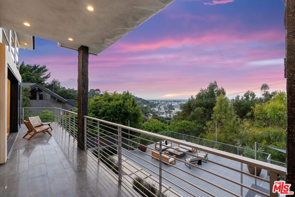 3768 Berry DriveStudio City img 16