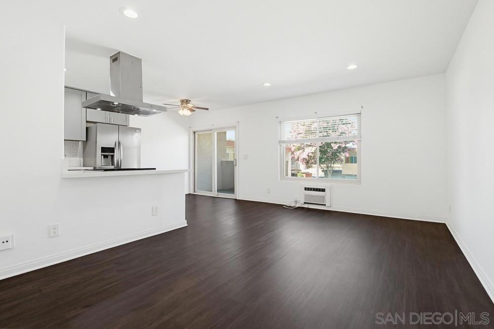 9598 Carroll Canyon