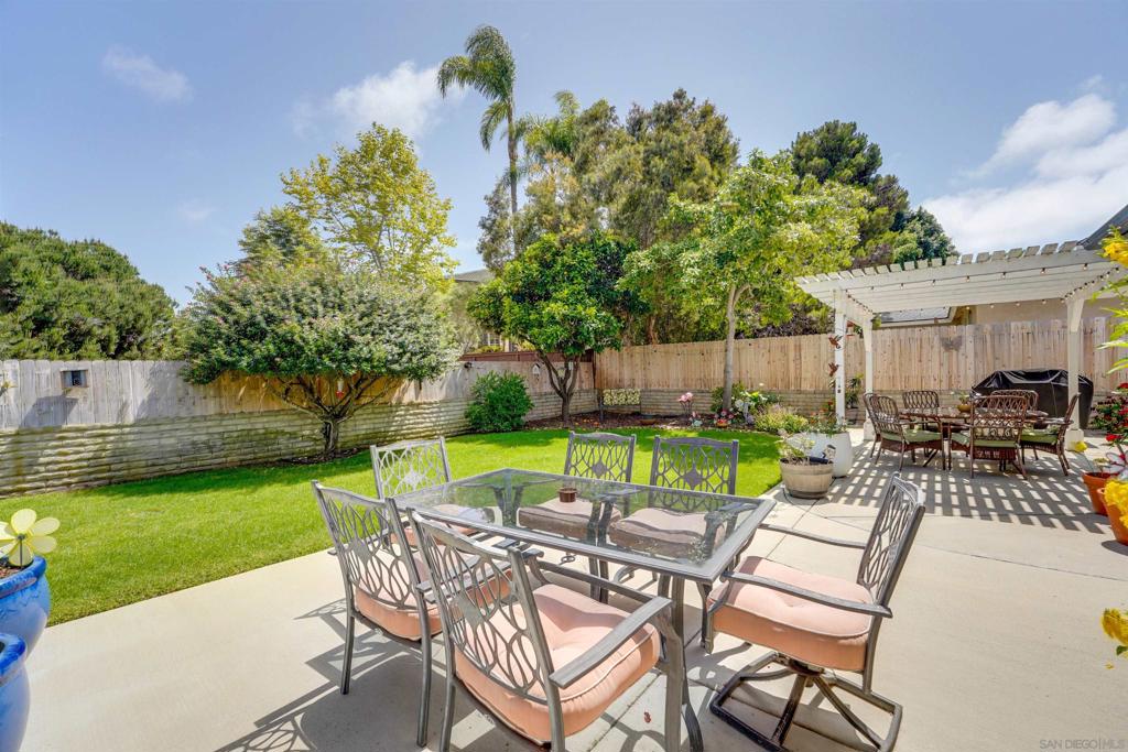 1561 Sandalwood Ln - photo 14