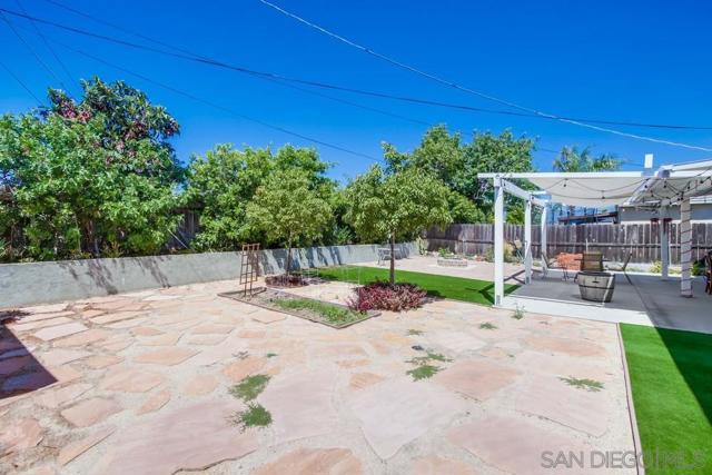 5068 Baxter, San Diego CA: https://media.crmls.org/mediaz/35b66c2a-25ea-40cd-9074-e3c9fcf83c9b.jpg