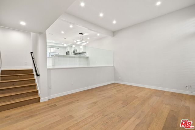 4771 La Villa Marina, Marina del Rey CA: https://media.crmls.org/mediaz/35b69ac4-be8c-422c-b073-a54d4903e838.jpg