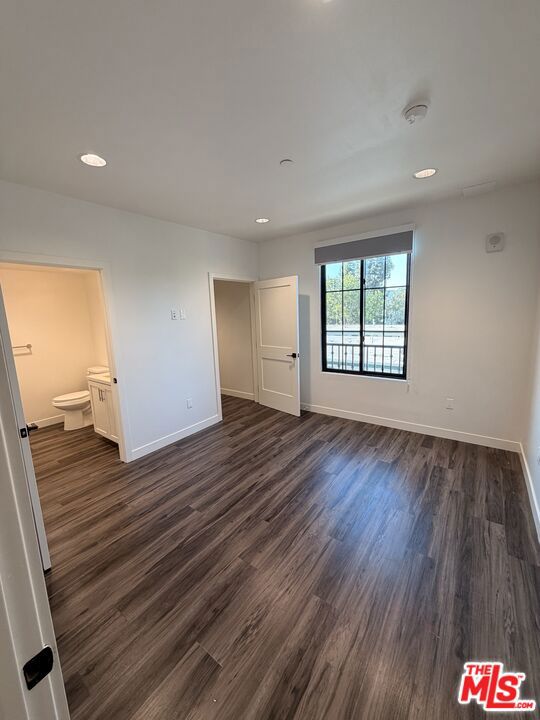 5020 Woodman, 211 photo 9