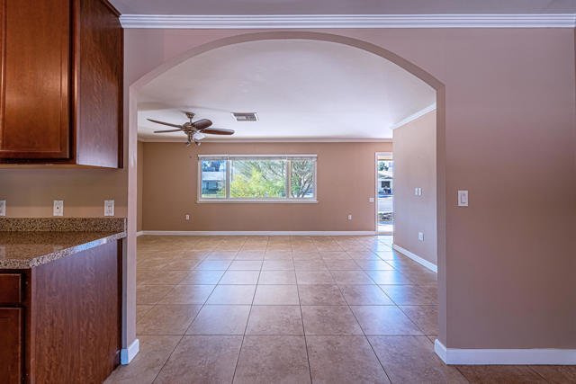 43120 Texas Avenue, Palm Desert CA: https://media.crmls.org/mediaz/35b7ba3f-2a68-446e-8734-800b6c2a3be0.jpg