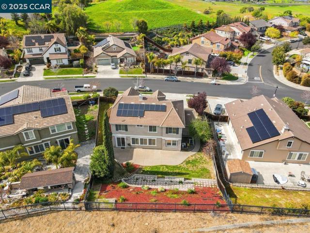 2762 St Andrews Dr, Brentwood CA: https://media.crmls.org/mediaz/35b805b2-61ac-4893-925a-fe3f9227f11f.jpg