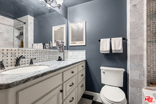 11813 Runnymede Street, 9 photo 8