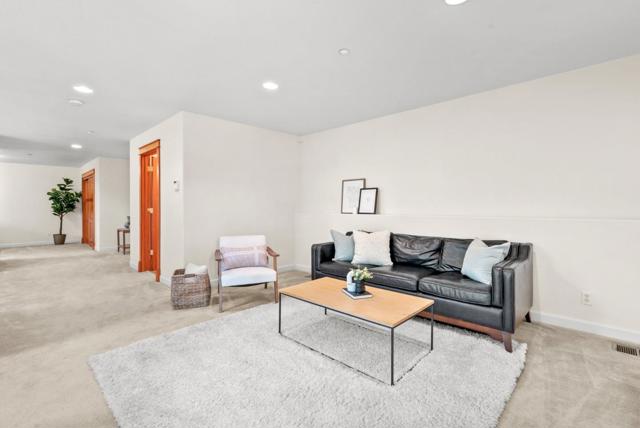 562 Cuesta Drive, Aptos CA: https://media.crmls.org/mediaz/35b9fa77-d3b9-415f-b823-c5ad340dcfff.jpg