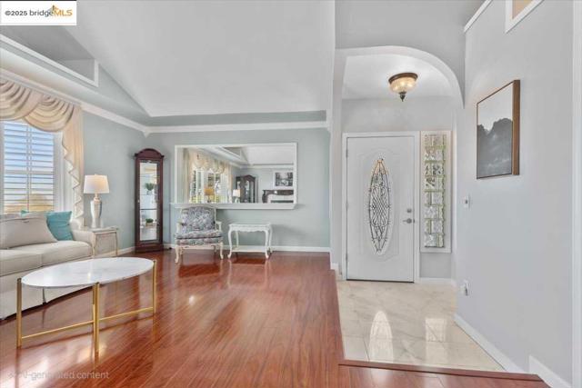 2362 Somerset Ave, Castro Valley CA: https://media.crmls.org/mediaz/35ba2143-f0ce-497c-b4f0-a5f1c17c962c.jpg