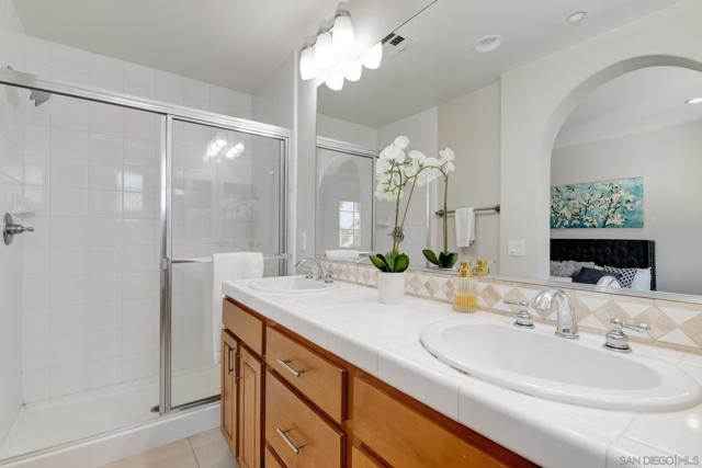 Image 14 of 31 For 7705 El Cajon Blvd  Unit 4