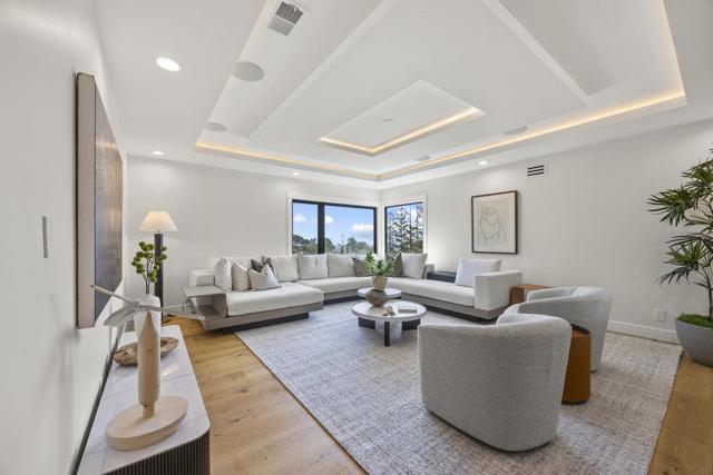 1095 Macadamia Drive, Hillsborough CA: https://media.crmls.org/mediaz/35c0017d-748e-4e37-993c-5856319f636d.jpg