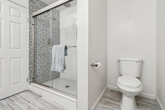 2445 Brant St, San Diego CA: https://media.crmls.org/mediaz/35c090f7-1031-447a-8ba2-52b5bc6be382.jpg