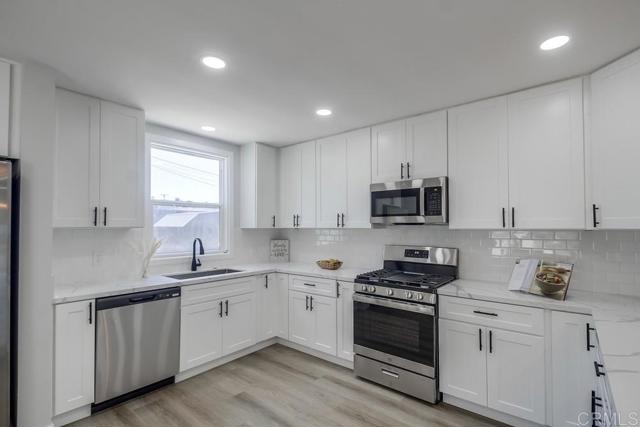 Detail Gallery Image 12 of 30 For 215 N R Ave, National City,  CA 91950 - 3 Beds | 1 Baths
