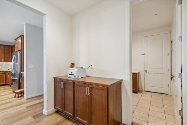 410 Thistle Court, Hollister CA: https://media.crmls.org/mediaz/35c33cfe-5d94-410a-b434-df52b3e89ff5.jpg